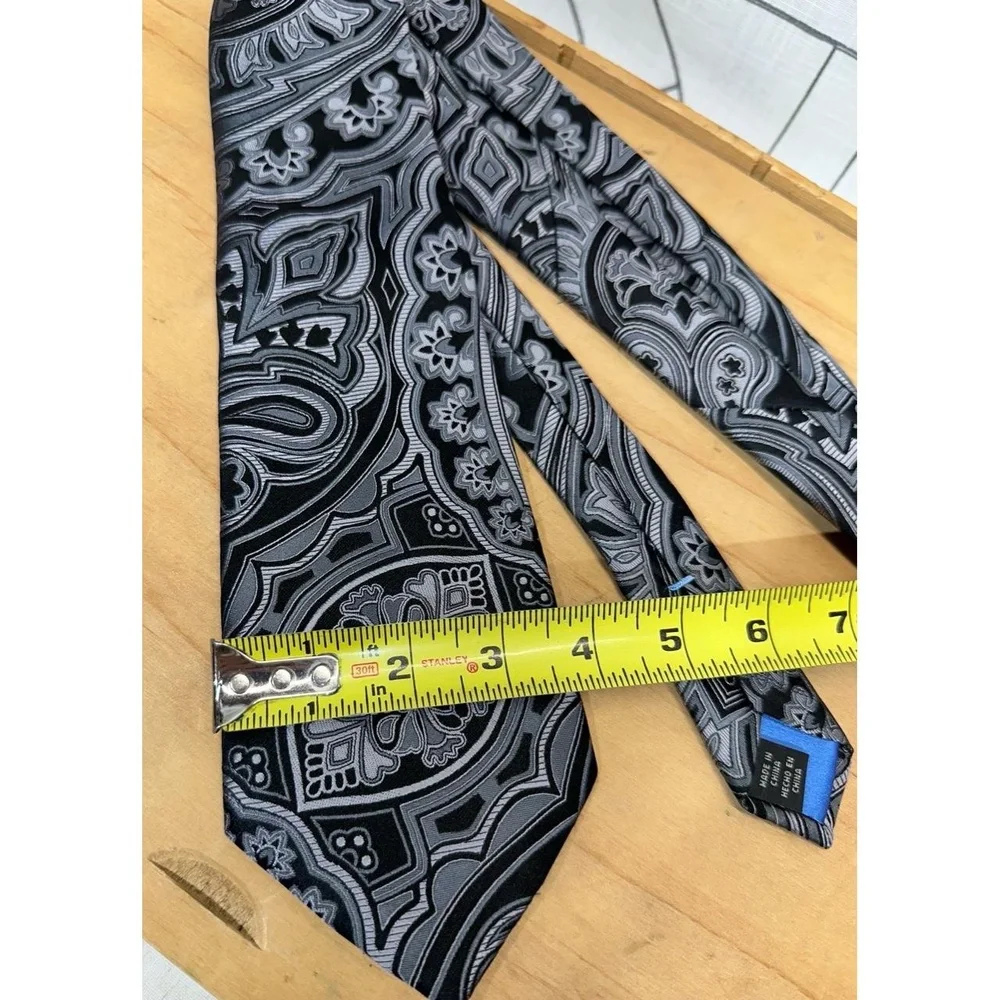 Bugatti Mens‎ Paisley Pattern Necktie Black Silver Elegant Formal